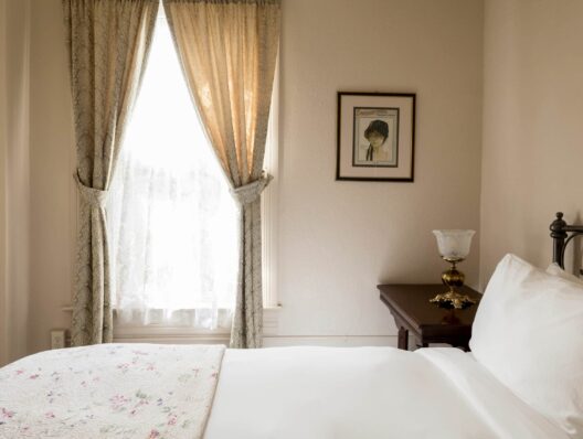 Stay, The Bishop Hotel