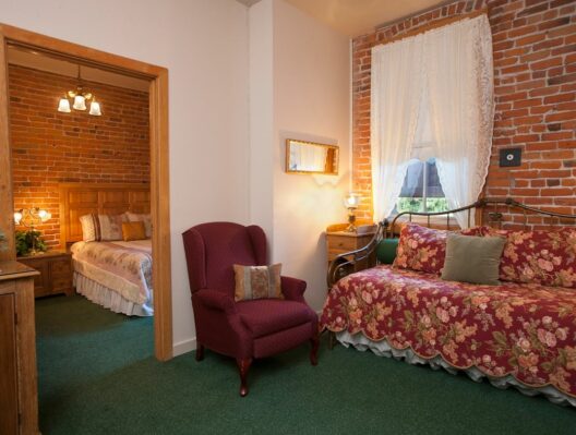 Stay, The Bishop Hotel